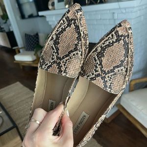 Steve Madden flats size 9, EUC